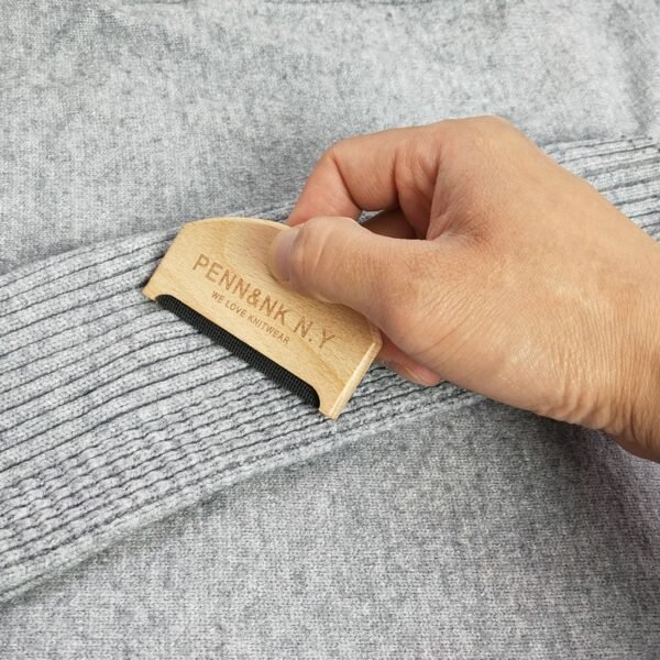 Portable Clothes and Furniture Lint Remover - Image 7